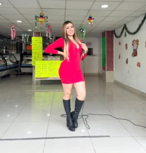Any C., edecán AA mexicana en CDMX