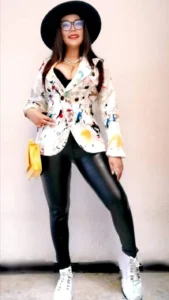 Edith C., edecán AA mexicana en CDMX