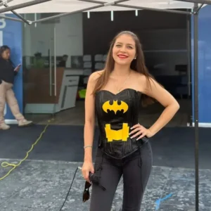 Gabriela B., edecán AA mexicana en CDMX