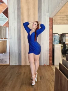 Ingrid L., edecán AA mexicana en CDMX
