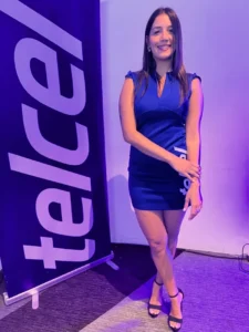 Marlenne C., edecán AA argentina en Cancún