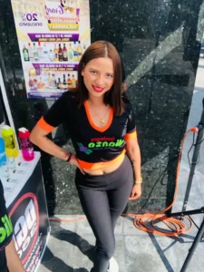 Mayan B., edecán AA mexicana en CDMX