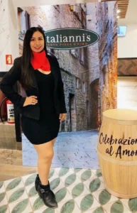 Paola Mo., edecán AA mexicana en CDMX