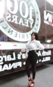 Rubí C., edecán AA mexicana en Puebla