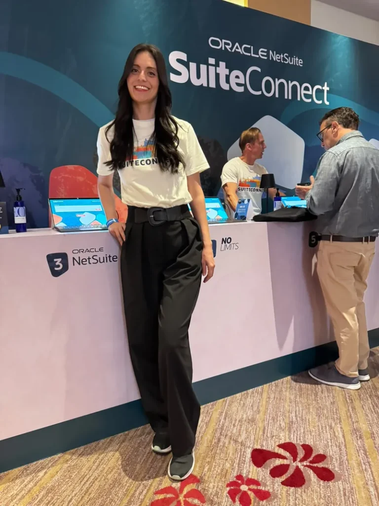 Brunilda M., edecán AAA argentina bilingüe en CDMX