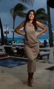Carla T., edecán AAA argentina en Cancún