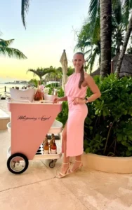Carolina R., edecán AAA argentina en Cancún