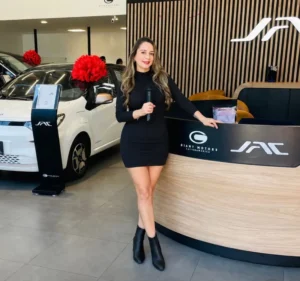 Daniela R., edecán AAA mexicana en CDMX