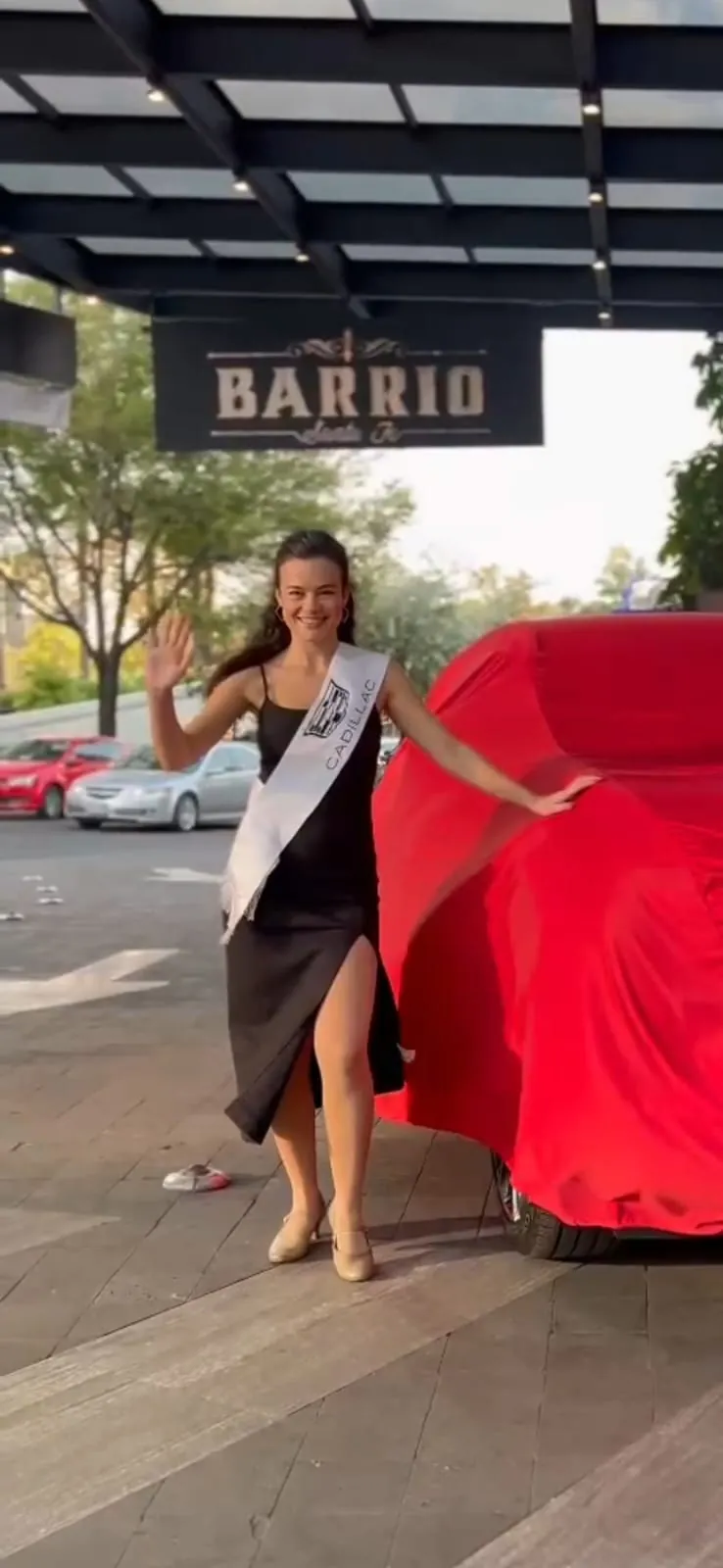 Elena C., edecán AAA española en CDMX