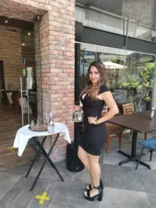 Estefani V., edecán AAA mexicana en Puebla