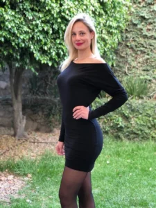 Evelyn D., edecán AAA argentina en CDMX