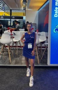 Fiorella M., edecán AAA argentina en Cancún