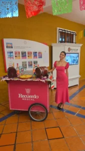 Florencia C., edecán AAA mexicana en Cancún