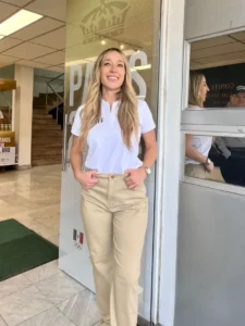 Giuliana P., edecán AAA argentina en CDMX
