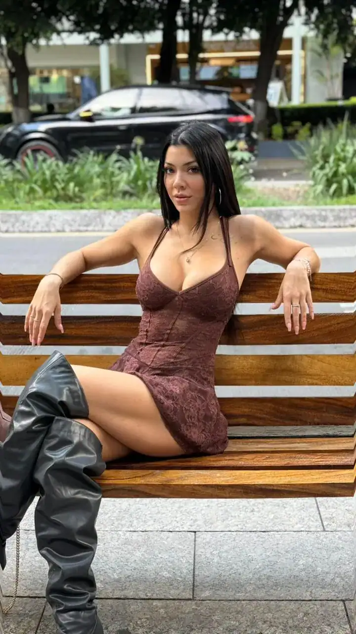 Julieta N., edecán AAA argentina en CDMX