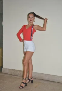 Karen F., edecán AAA argentina en Cancún