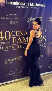 Luz M., edecán AAA argentina en Cancún