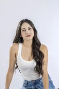 Maya Z., edecán AAA mexicana bilingüe en CDMX