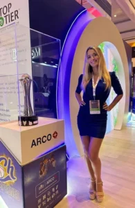 Rocío L., edecán AAA argentina en Cancún