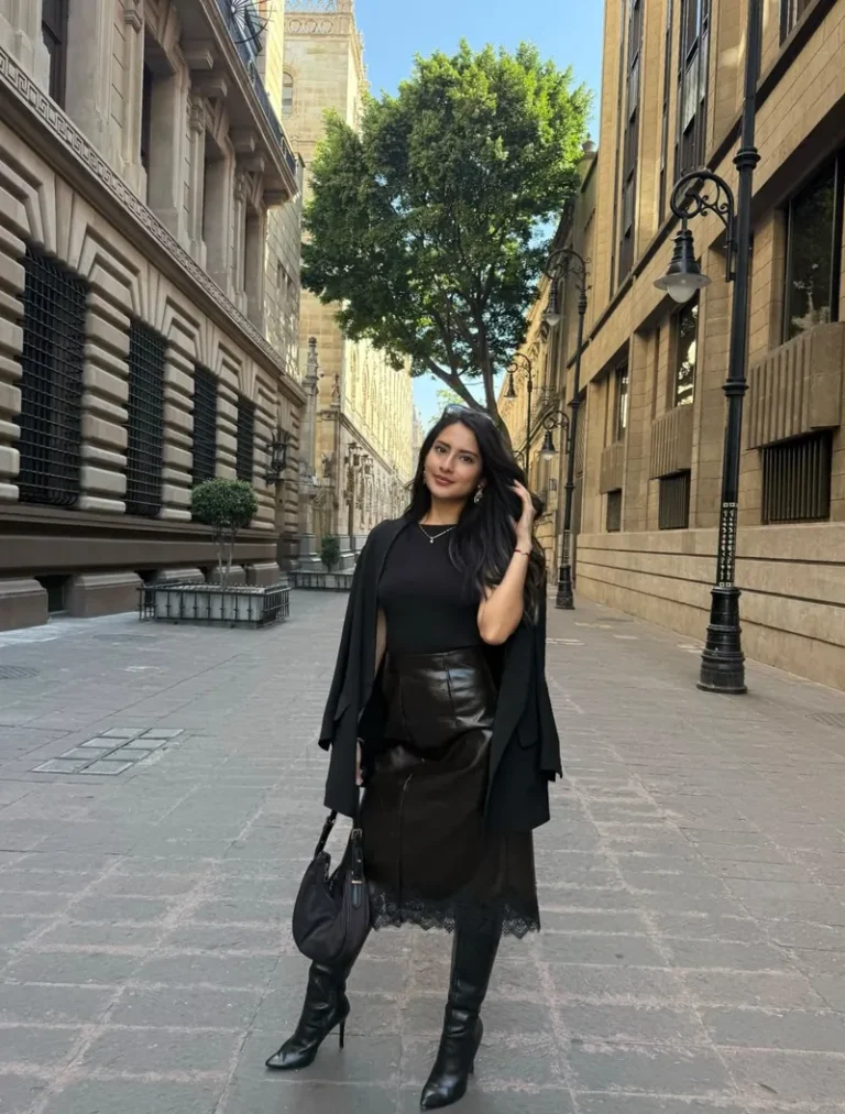 Stefany R., edecán AAA mexicana bilingüe en CDMX