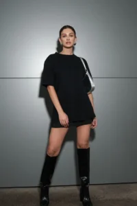 Synthia B., edecán AAA+ brasileña bilingüe en CDMX