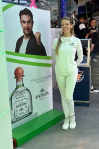 Valentina M., edecán AAA argentina en CDMX
